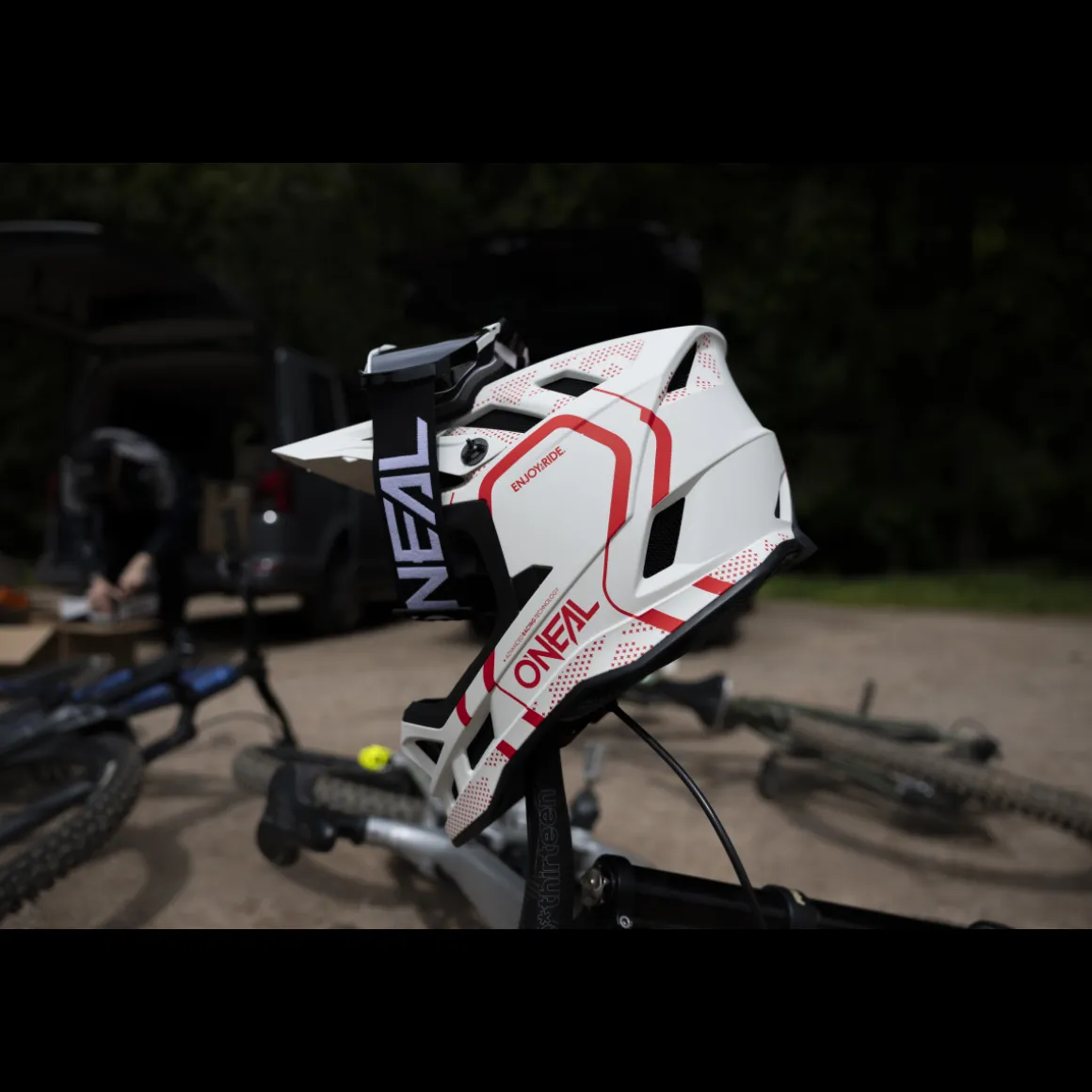 BLADE POLYACRYLITE MTB Full Face Helmet