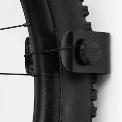 CLUG PRO MTB XL Wall Bracket 2.3"-2.7" Secured with Fidlock
