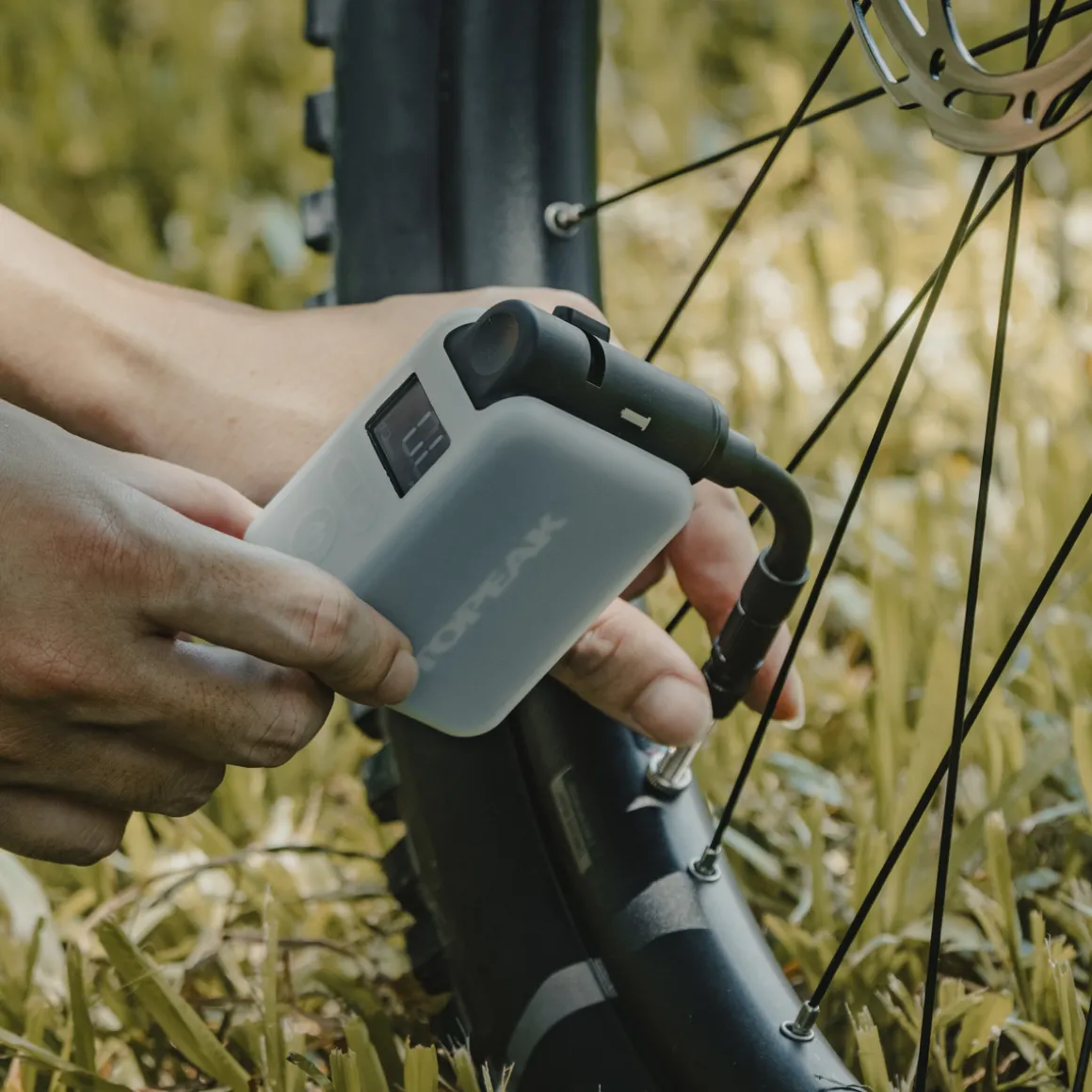 E-Booster Digital Electric Bike Pump