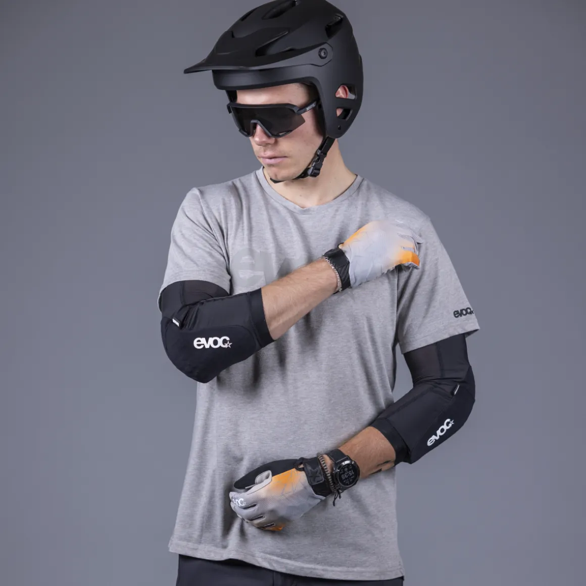ELBOW PROTECTOR LS FLEX LITE Elbow Pads