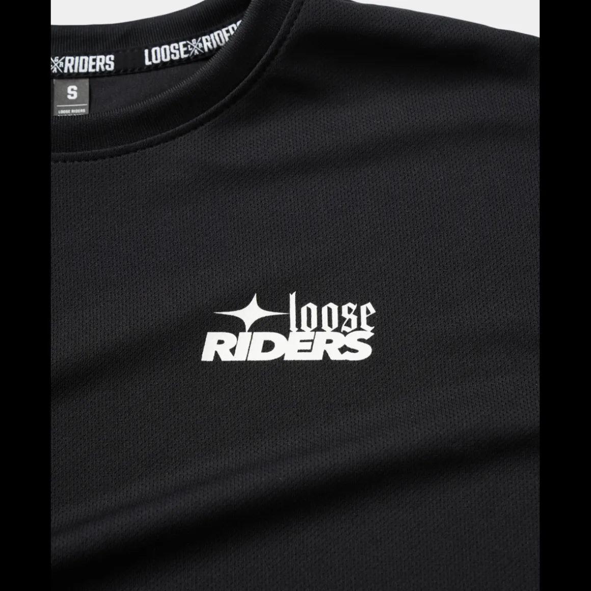 ESSENTIALS BLACK Long Sleeve MTB Shirt