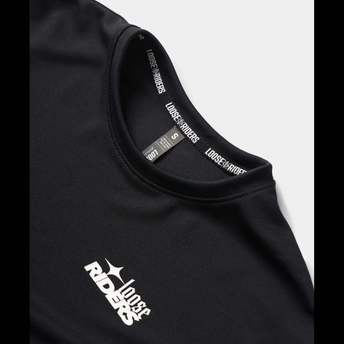 ESSENTIALS BLACK Long Sleeve MTB Shirt