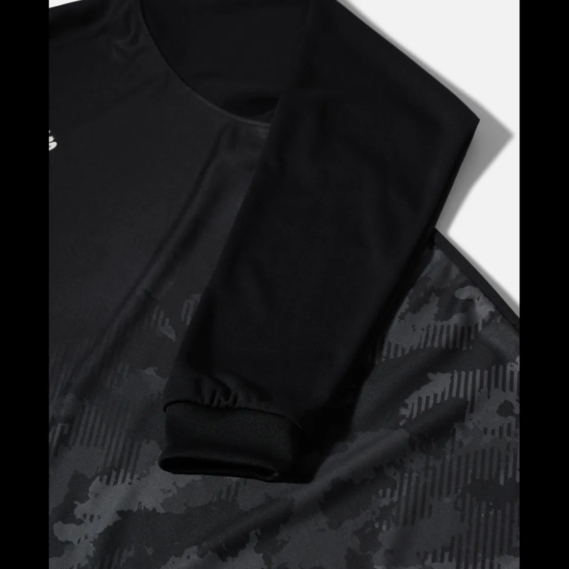 ESSENTIALS DIPPED STEALTH Long Sleeve MTB Shirt
