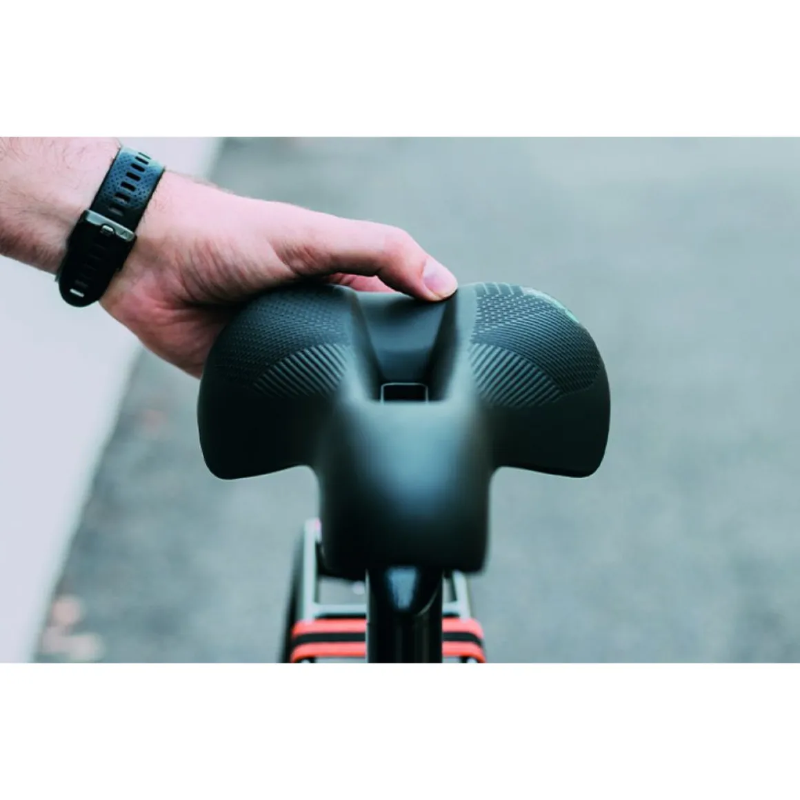 Float Athletic Unisex Saddle MY23