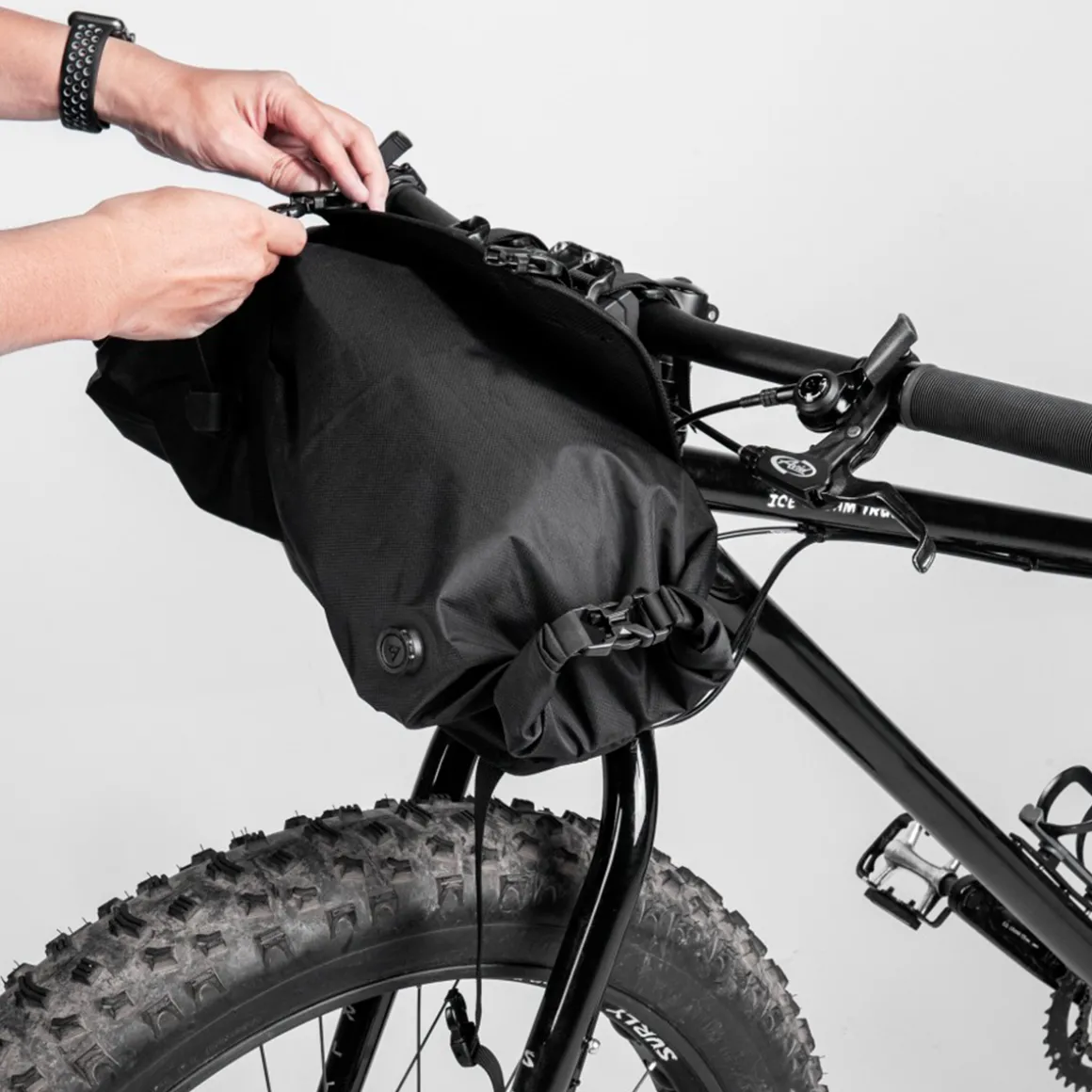 FRONTLOADER Bike Packing Handlebar Bag
