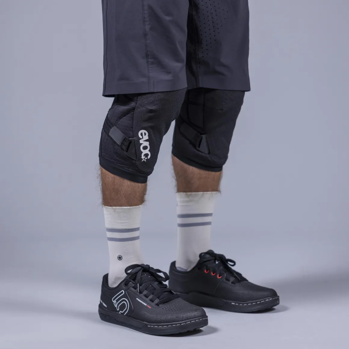 KNEE PROTECTOR LS FLEX ENDURO Knee Pads