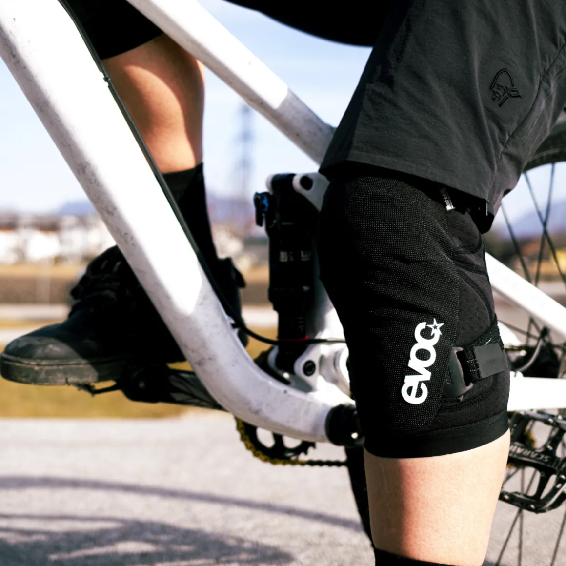 KNEE PROTECTOR LS FLEX ENDURO Knee Pads