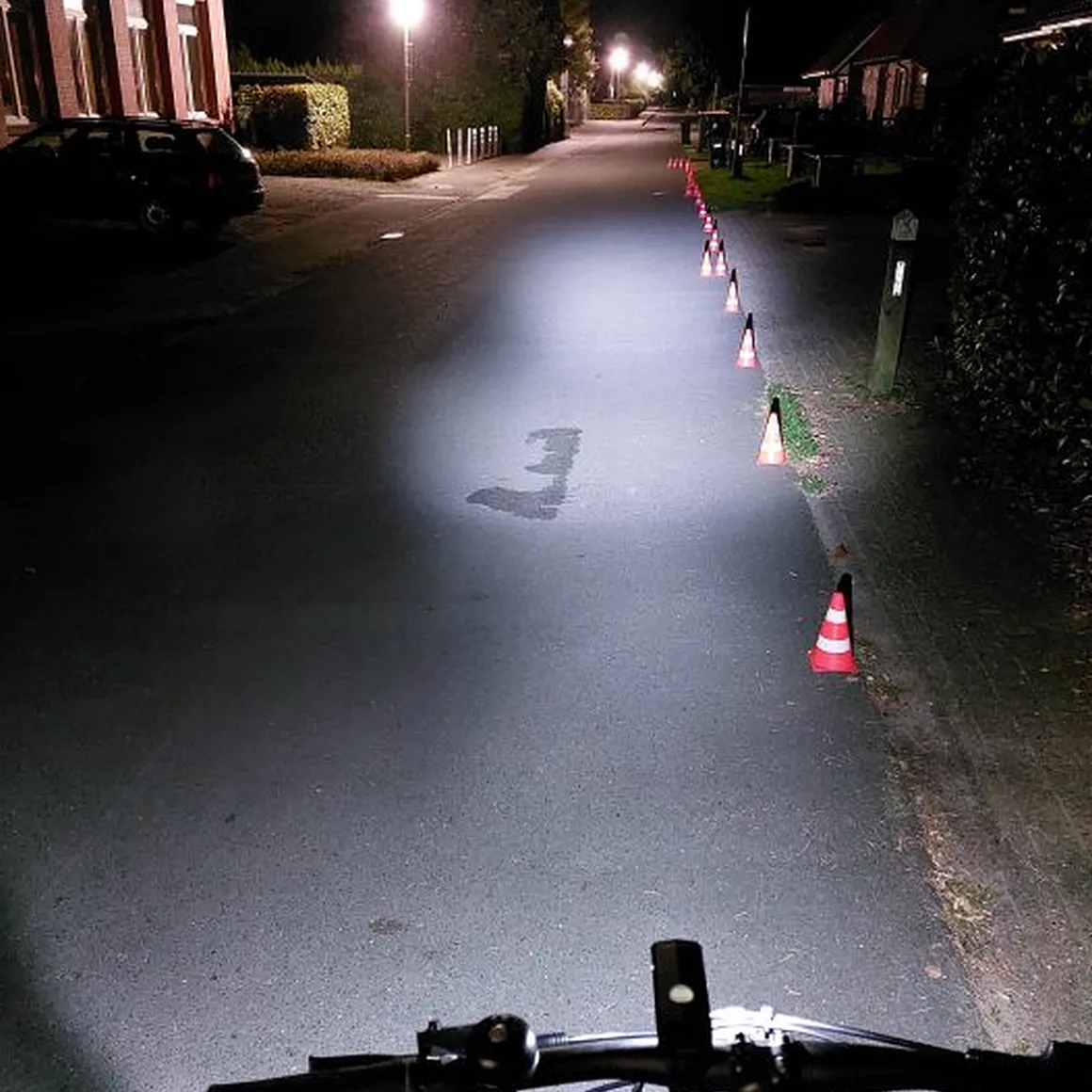 LYNX F30 Alu Front Light + LYNX R Brake A Rear Light Rechargeable Light Set