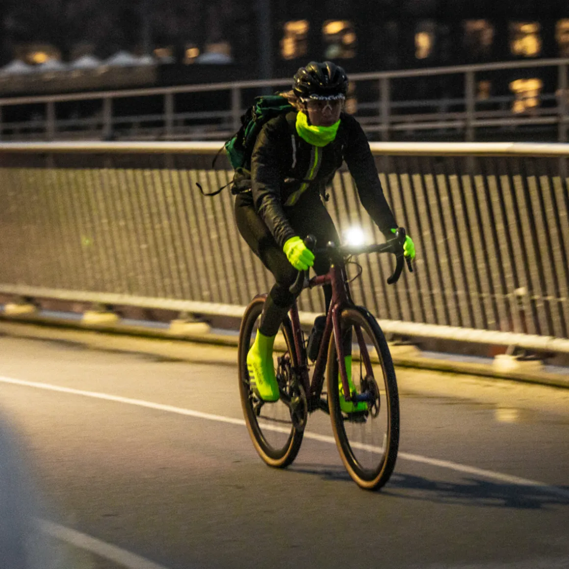 RACE THERMO HI-VIS cycling overshoes