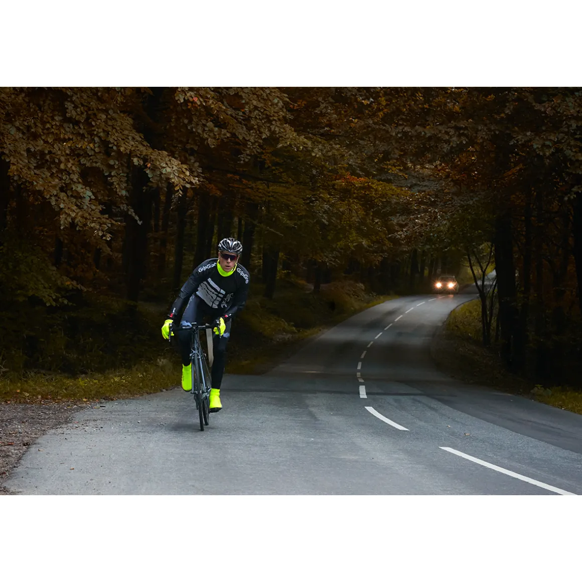 RACE THERMO HI-VIS cycling overshoes