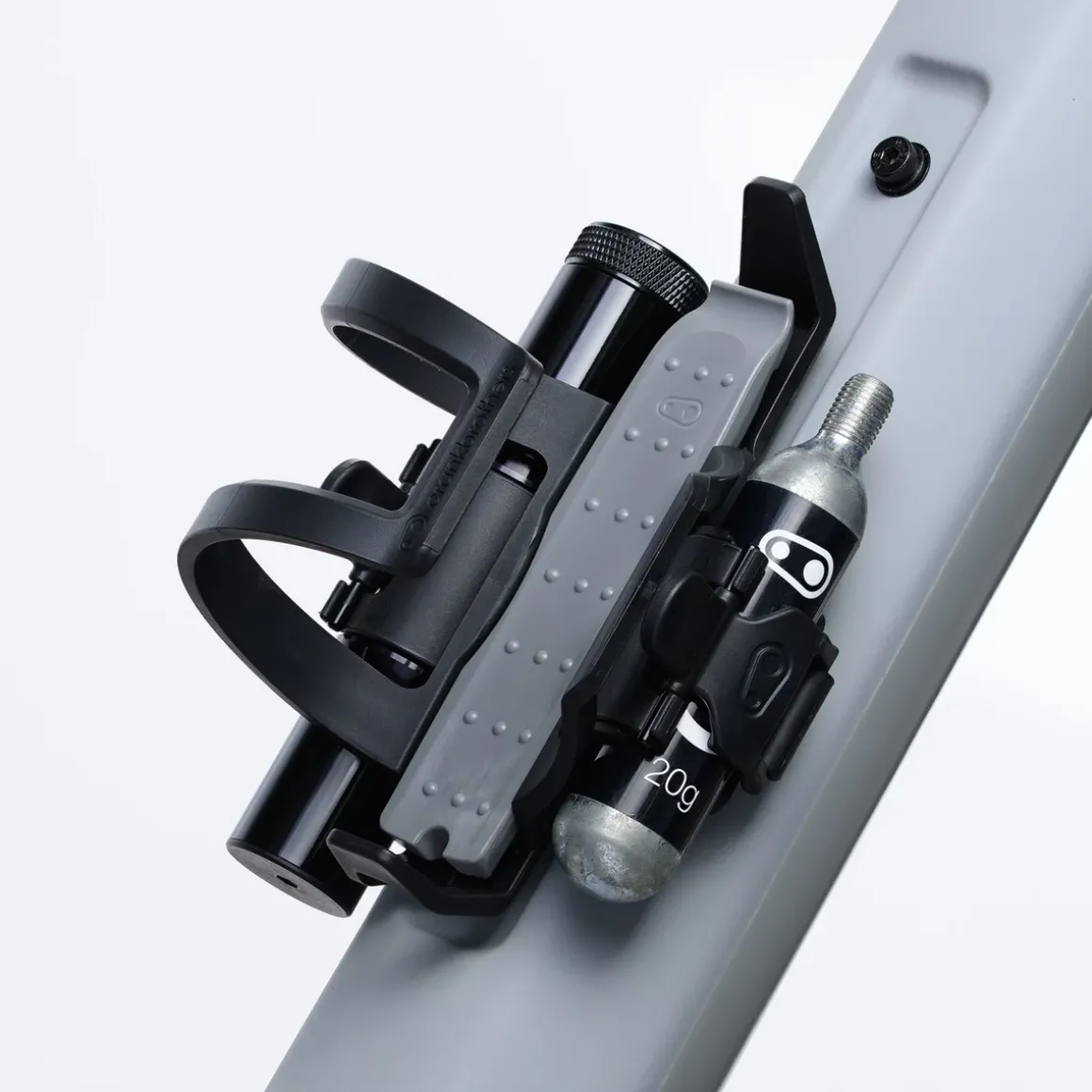 S.O.S BC 18 Bottle Cage Tool Kit Bottle Cage with Tool Set