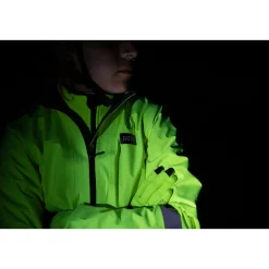 STREAM Women’s GORE-TEX Rain Jacket