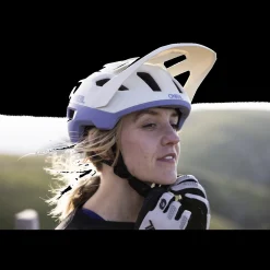 TRAILFINDER EVO MTB Helmet