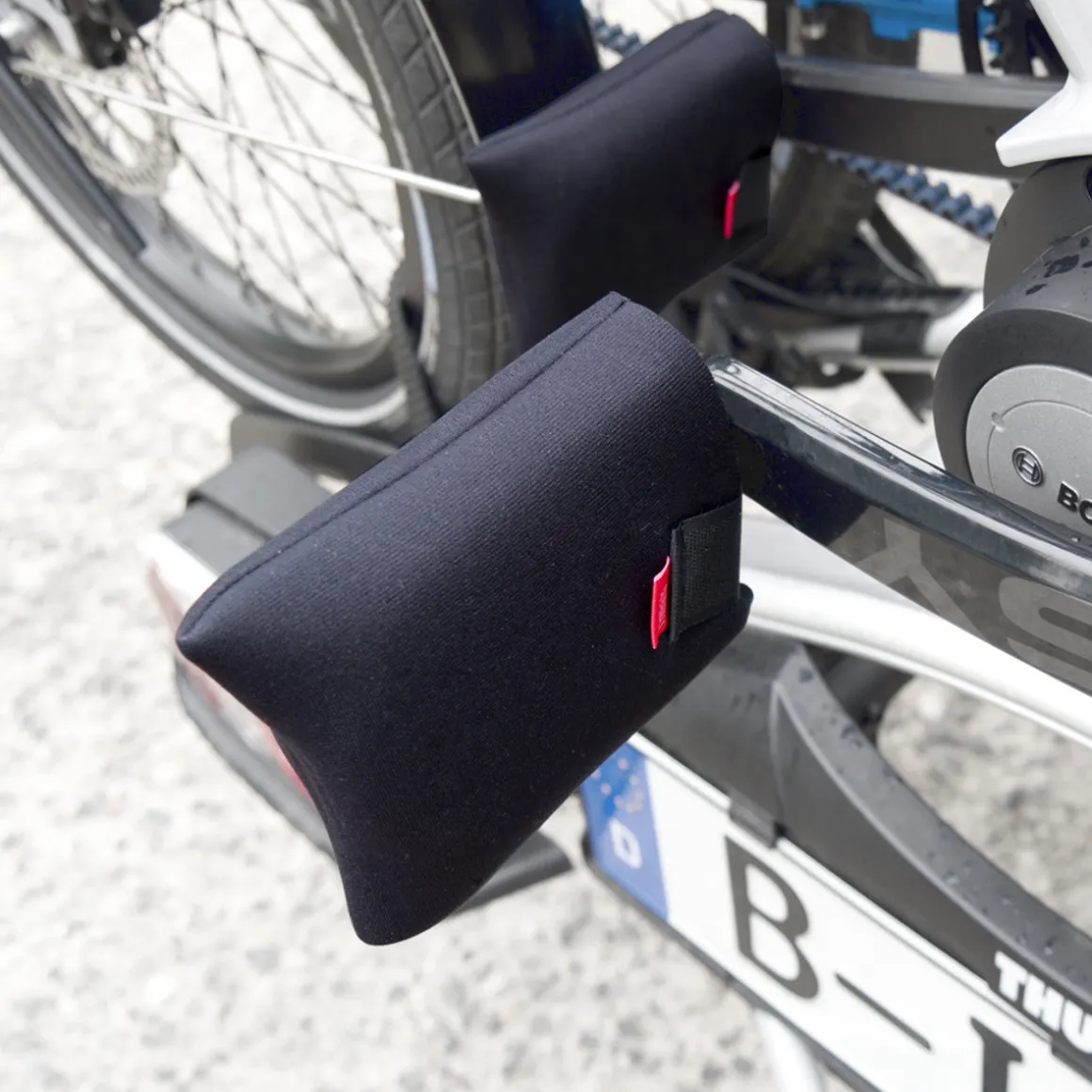 Transport scratch protection for pedals and frame