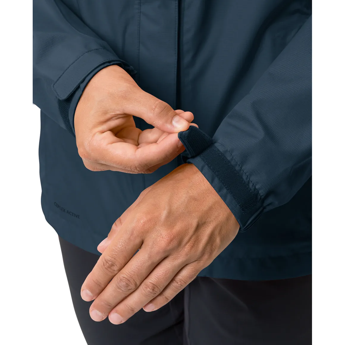 WOMEN'S ESCAPE BIKE LIGHT JACKET All-Weather Jacket