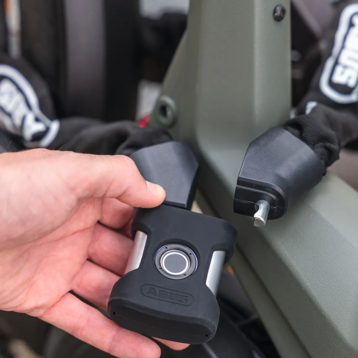 Yardo 7807F Chain Lock with Fingerprint Sensor 110 cm